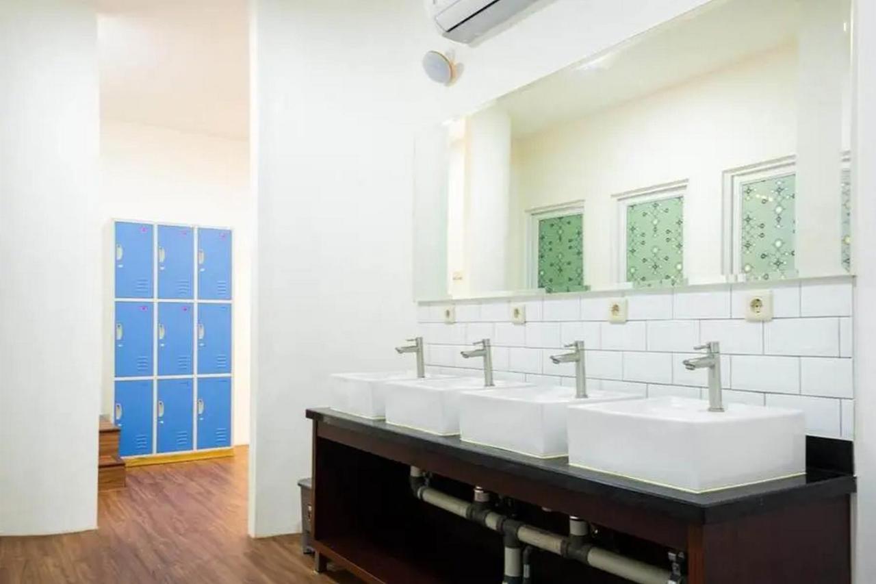 Reddoorz Hostel Near Taman Puring Yakarta Exterior foto